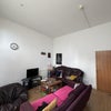 Photo 5: Living room (1)