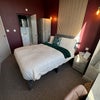Photo 4: Room 4 