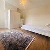 Photo 4: Room 4