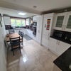Photo 2: kitchen
