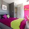 Photo 3: Bright & airy en-suite room