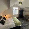 Photo 7: room 5