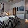 Photo 2: ROOM 1 WITH ENSUITE & KITCHENETTE £775
