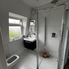 Photo 4: Ensuite bathroom