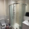 Photo 7: En suite