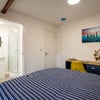 Photo 3: Room 4 Ensuite