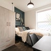 Photo 2: Room 5 - Ensuite