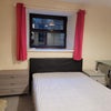 Photo 4: Lower ground floor en-suite