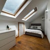 Photo 7: Room 1