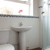 Photo 2: En-suite