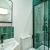 Photo 6: Room 5 En-suite