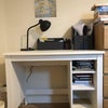 Photo 4: desk lamp is included