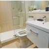 Photo 4: Spacious bathroom 