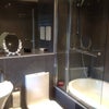 Photo 6: En-suite bathroom with shower