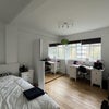 Photo 2: Bed