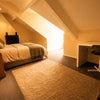 Photo 2: Room 6