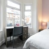 Photo 4: Room 1