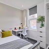 Photo 5: Bedroom