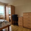 Photo 11: Typically furnished room