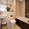 Photo 3: SF - Main Bathroom w / Power Shower