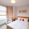 Photo 4: Room 1