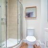 Photo 6: Room 1 (ensuite)