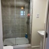 Photo 3: En suite