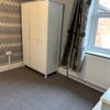 Photo 3: Room 1
