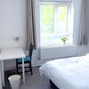 Photo 4: Double bedroom