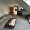 Photo 7: Living room 