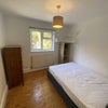 Photo 9: room 2 800