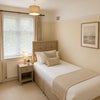 Photo 5: Single room
