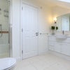 Photo 4: ensuite bathroom 