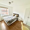 Photo 3: EN-SUITE