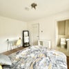 Photo 2: EN-SUITE 