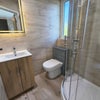 Photo 2: F2 Bathroom