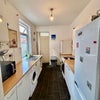 Photo 4: FULLY-EQUIPPED KITCHEN