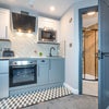 Photo 3: Kitchen