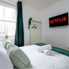 Photo 5: Bedroom R1