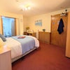 Photo 12: Room 7