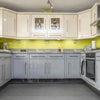 Photo 4: Kitchen