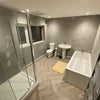 Photo 2: Family Bathroom 