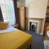 Photo 6: Room 1