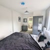Photo 4: Room 3 En Suite