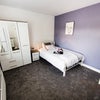 Photo 5: Light an airy en-suite room