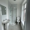 Photo 5: Ensuites