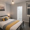 Photo 2: Room 1 En-suite £600