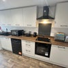 Photo 3: Kitchen