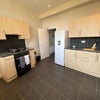 Photo 7: Kitchen