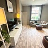 Photo 7: Lounge